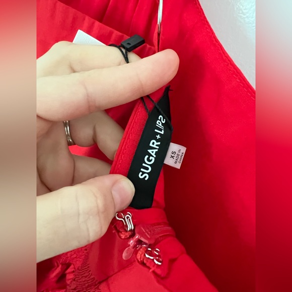 Red dress - Picture 2 of 3